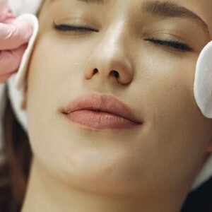 Woman relaxing in a spa setting after a magnesium flake soak